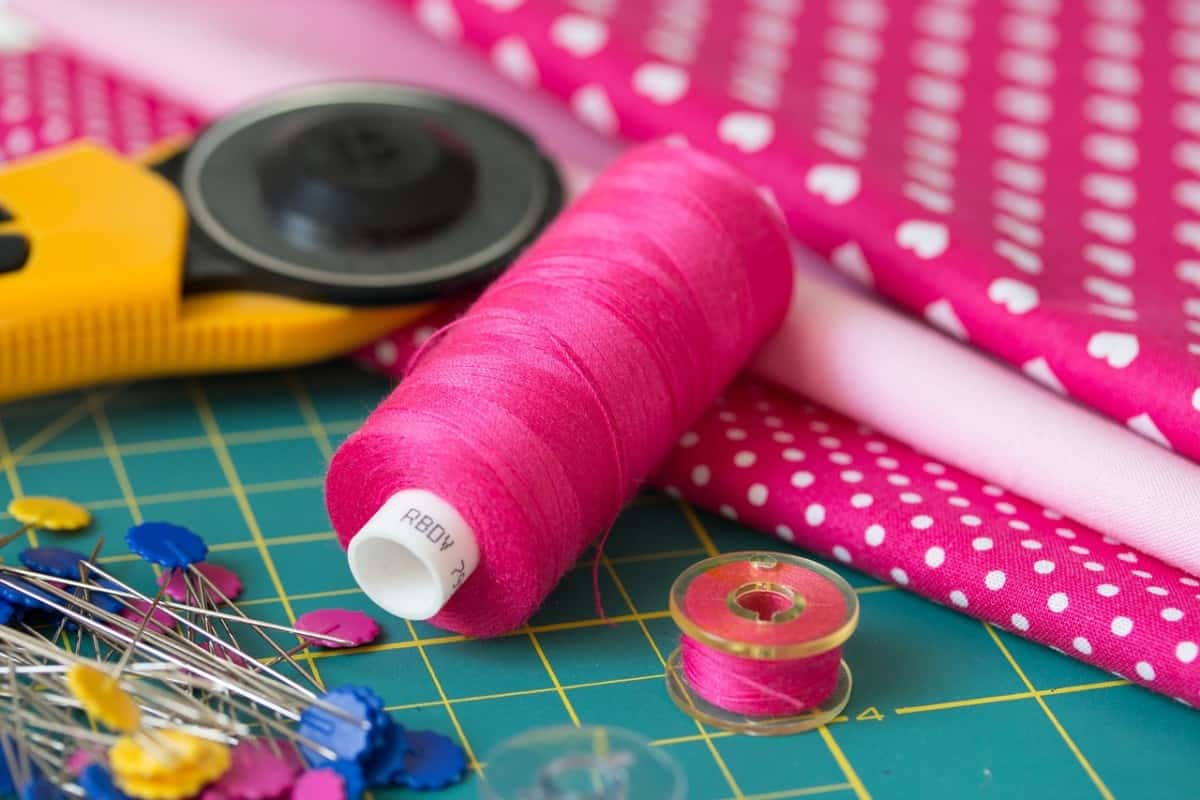 Beginning Quilter's Guide⎜Essential Notions, Tools, Equipment